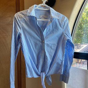 Vineyard vines button up, crop with tie